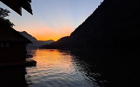 Nongkhiaw The Float House
