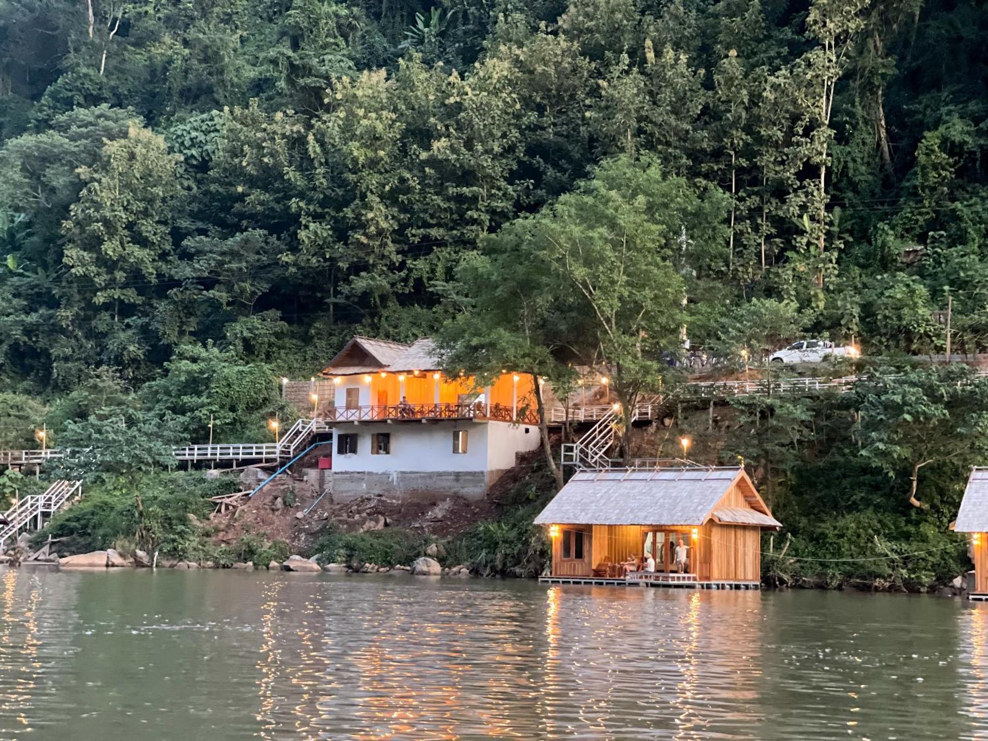 Nongkhiaw The Float House Hotel Kültér fotó
